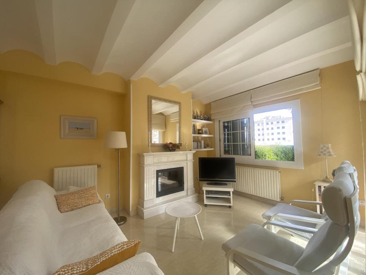 R17 Casa Merce Rodoreda Calafell Exteriér fotografie